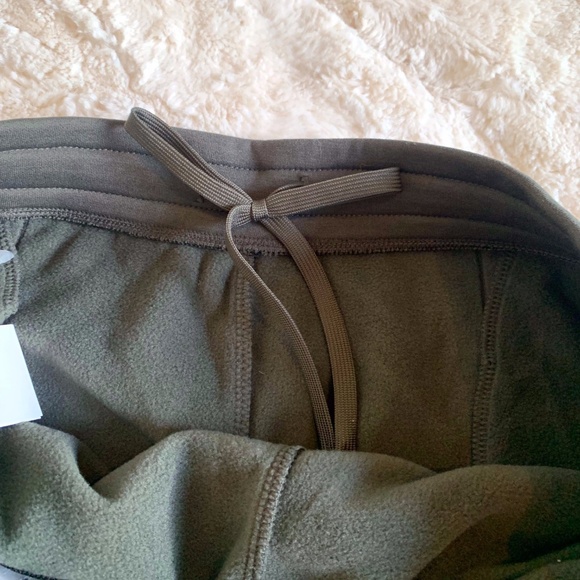 UNIQLO Olive Green Sweatpants SIZE XL (NWT) - Picture 4 of 6